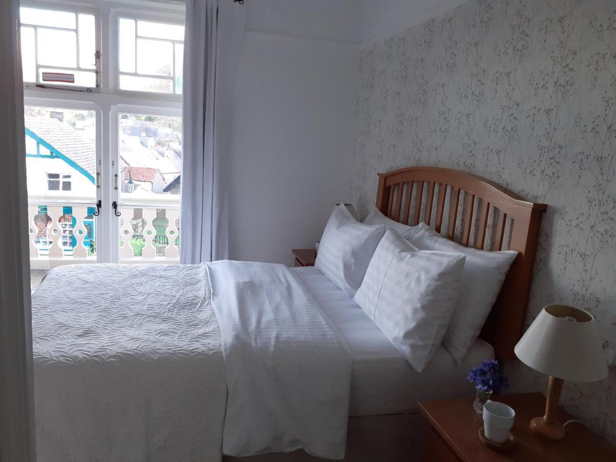 Gable Lodge Guest House Lynton Eksteriør bilde